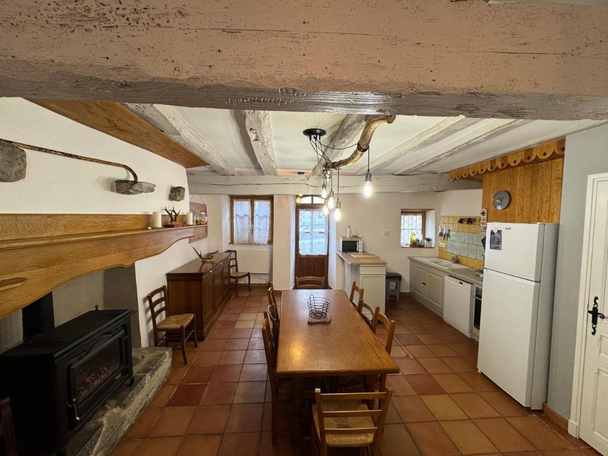 Agreable Maison De Village Au Coeur De Sarrancolin Exterior photo